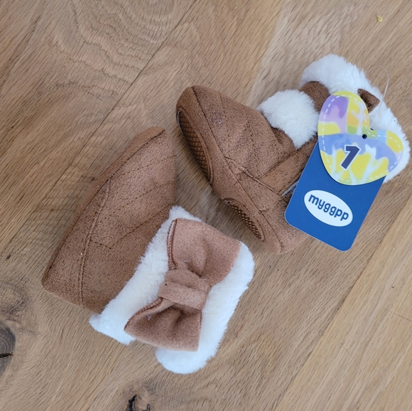 Baby Boots Size 1 - Picture 1 of 5
